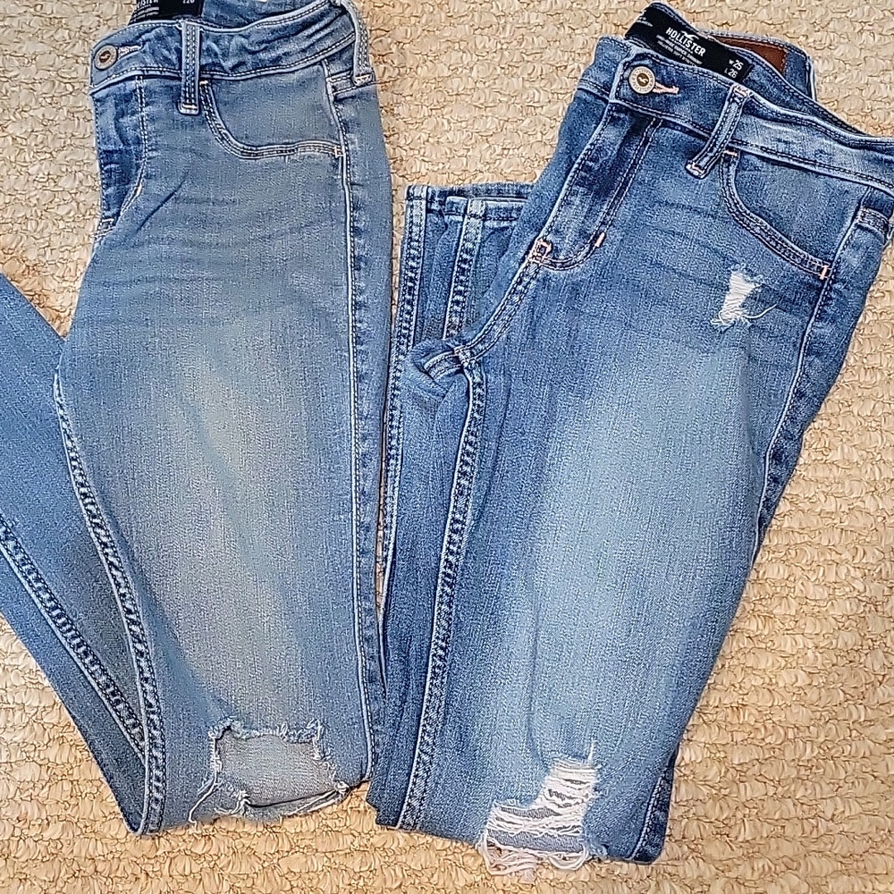 Holister size 1S. (L)low rise Jean leggings. (R) mid-rise super skinny.